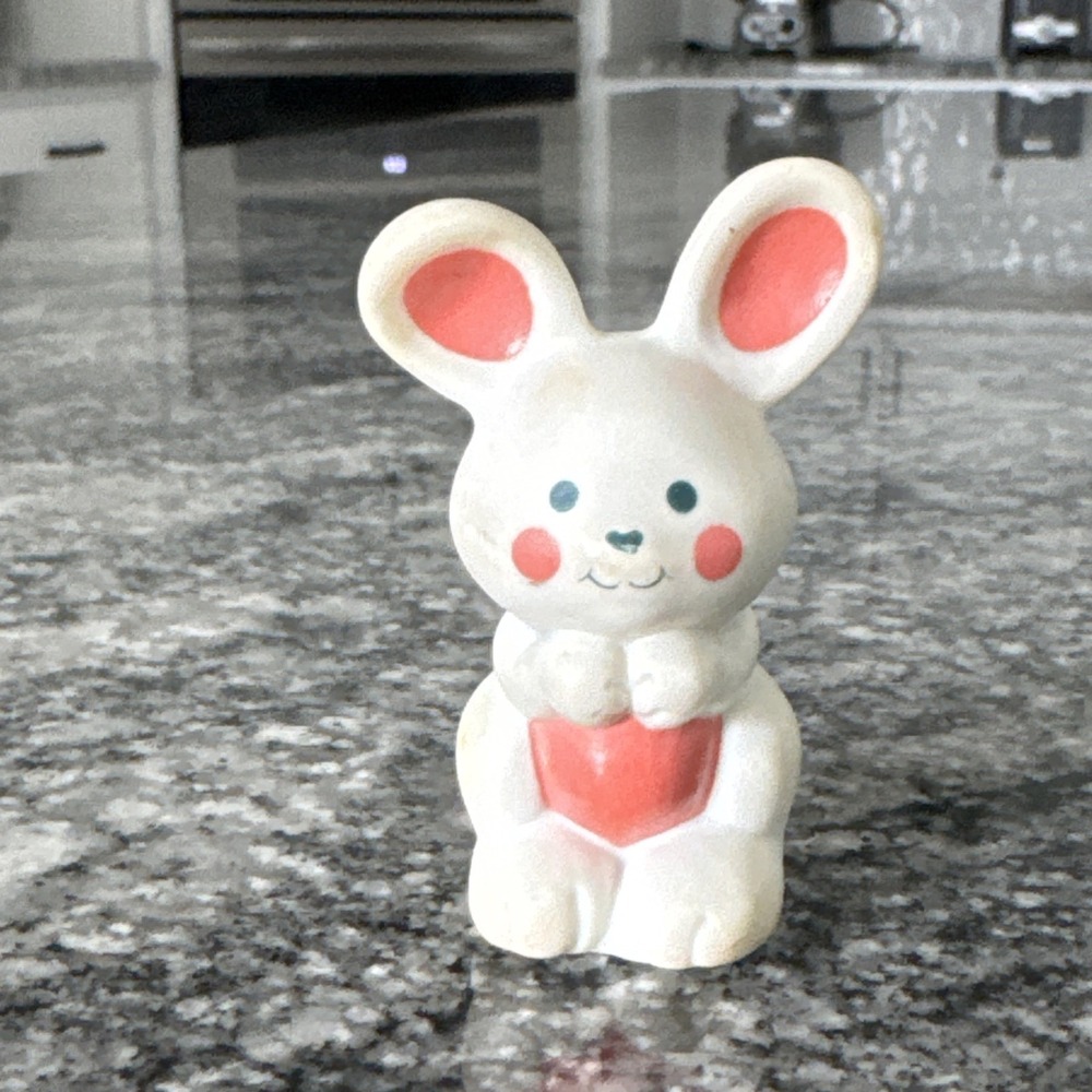 Strawberry Shortcake Hopsalot Bunny Rabbit Pet Apricot AGC Vintage Kenner 1980s